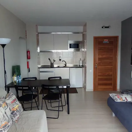 De - * Albufeira